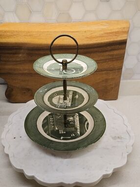 Vintage Colonial Homestead Green/Cream 3 Tier Serving Tray